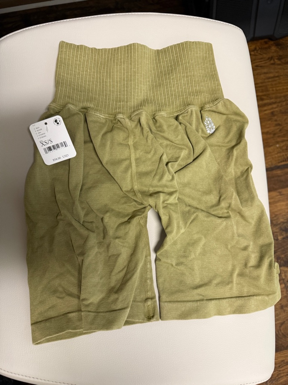 Fp movement good karma scrunch butt Olive Green bike shorts NWT